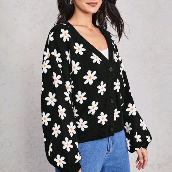 Floral daisy Pattern Drop Shoulder Cardigan jacket - Picture 3 of 7